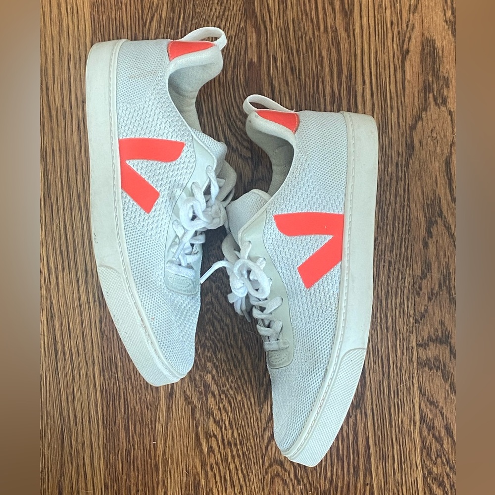 Veja V-10 MALHA BRANCO